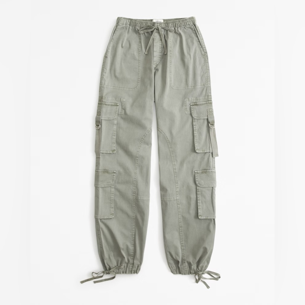High rise baggy cargo pants size M LONG